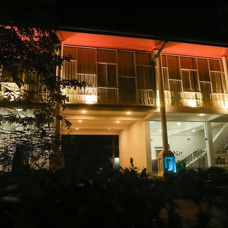 Athkandura Hotel Хабарана Екстер'єр фото