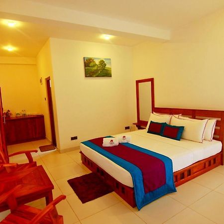 Athkandura Hotel Хабарана Екстер'єр фото